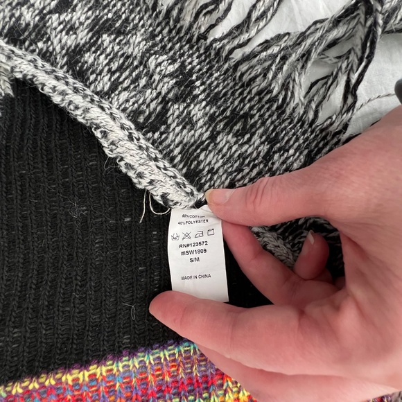 Adora Sweater Poncho with Sleeves, Boho Western Aztec, Women's S/M - Picture 14 of 14